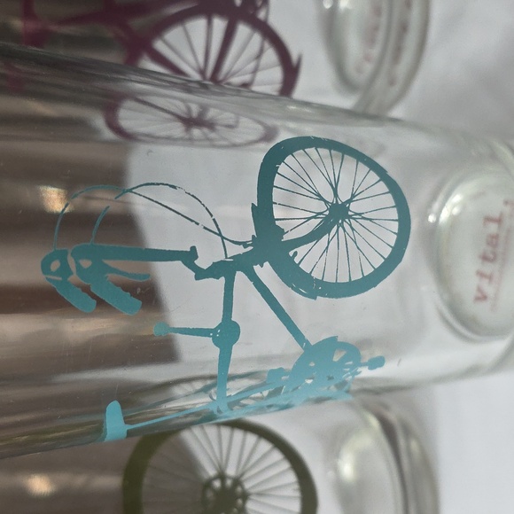 Set of Bicycle Print Glasses - Picture 5 of 8